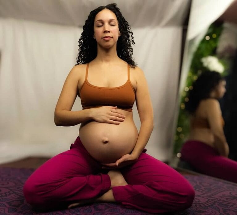 yogaprenatal 768x698